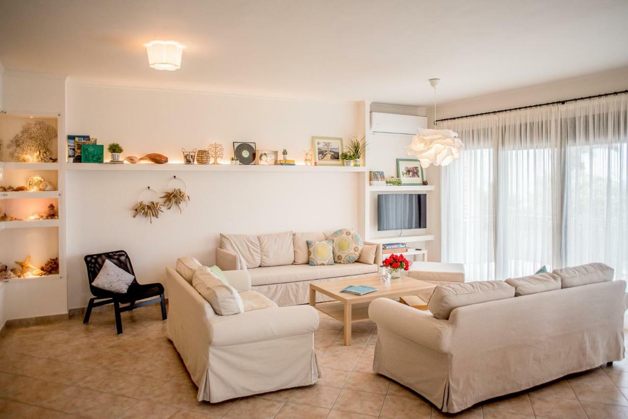 Oikia Eleanthi - Beachfront Garden Home! Mytikas  Ngoại thất bức ảnh
